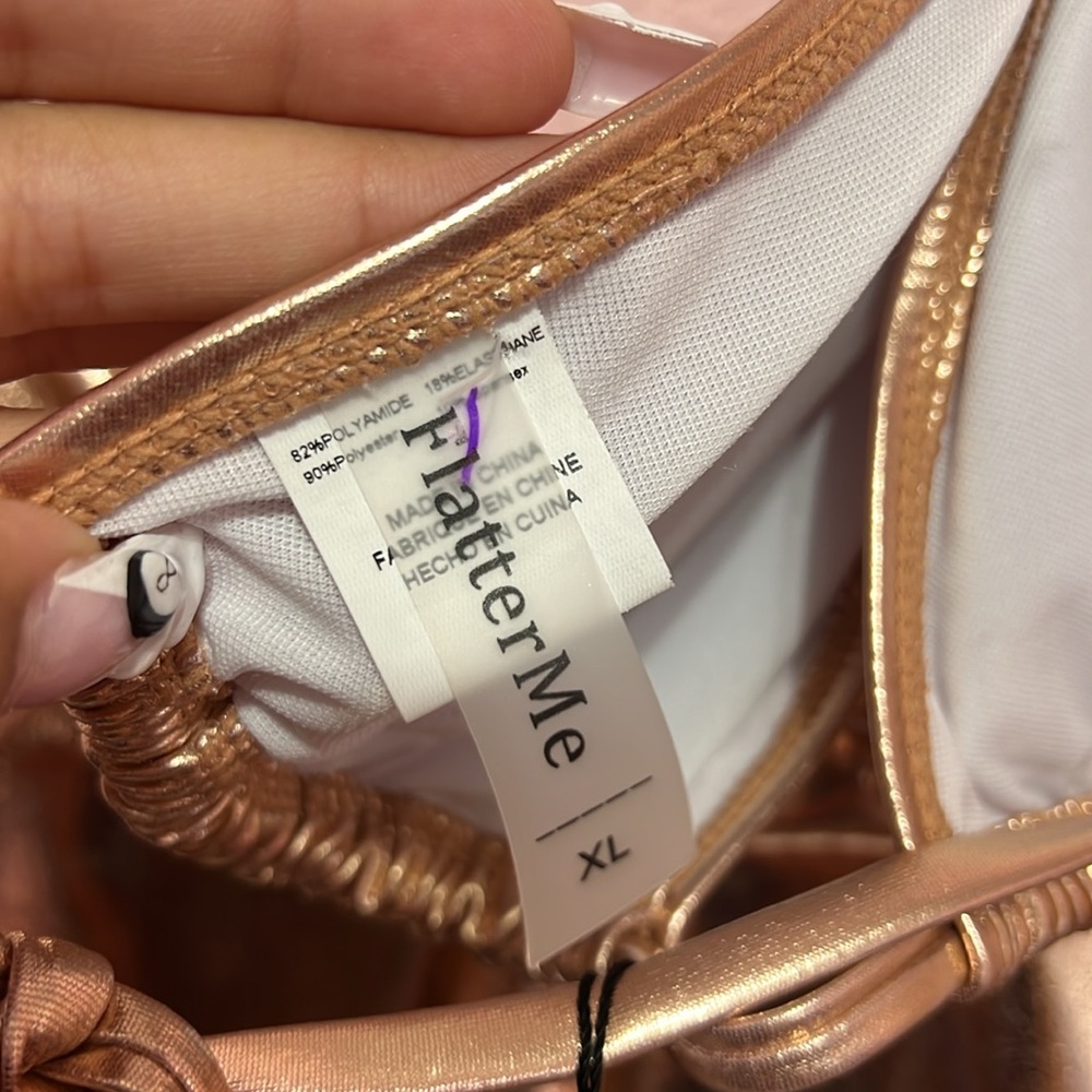 Flatter Me Rose Gold Shiny Bikni Top & Skirt Set. Size XL - Picture 5 of 7